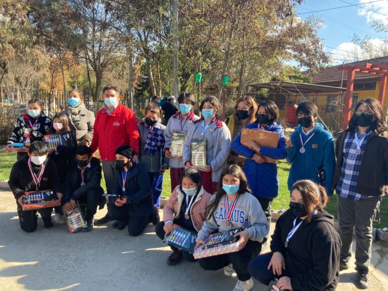 Se realiza premiación de Concurso de Arte, donde participaron todos los establecimientos educacionales de nuestra comuna