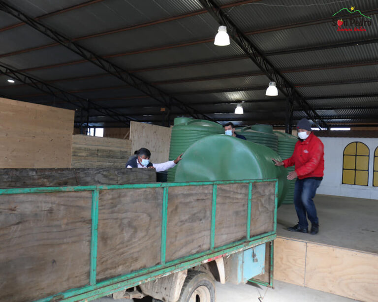 ENTREGA DE ESTANQUES Y BEBEDEROS